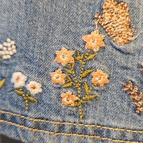 18-24ms Mantaray embroidered jeans dungaree skirt, adjustable shoulder straps - Picture 5 of 16